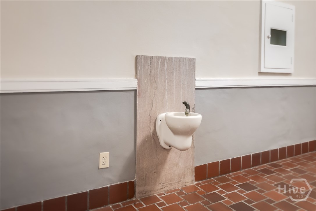 1835 Skidaway Road, Unit 204 Savannah, GA 31404 - Photo 34 of 41