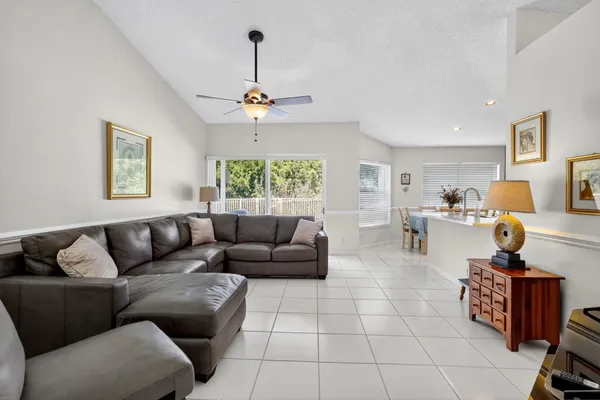 $3,200 | 1520 South Club Drive, Wellington, FL 33414