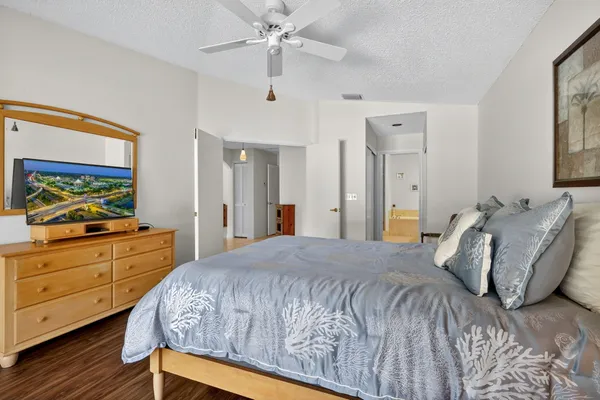 $3,200 | 1520 South Club Drive, Wellington, FL 33414