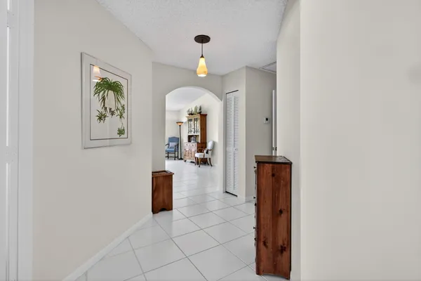 $3,200 | 1520 South Club Drive, Wellington, FL 33414