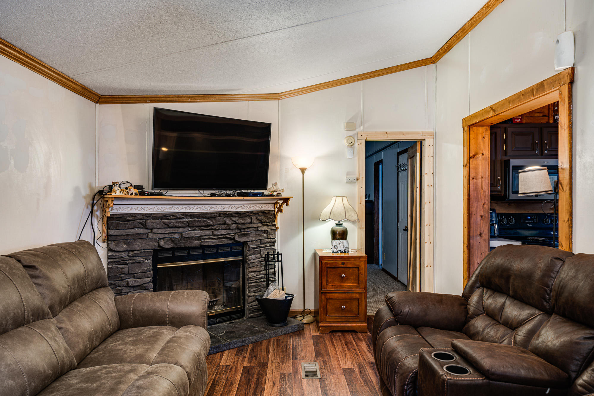 674 Carter Town Road Crossville, TN 38571 - Photo 11 of 37 Livingroom-3