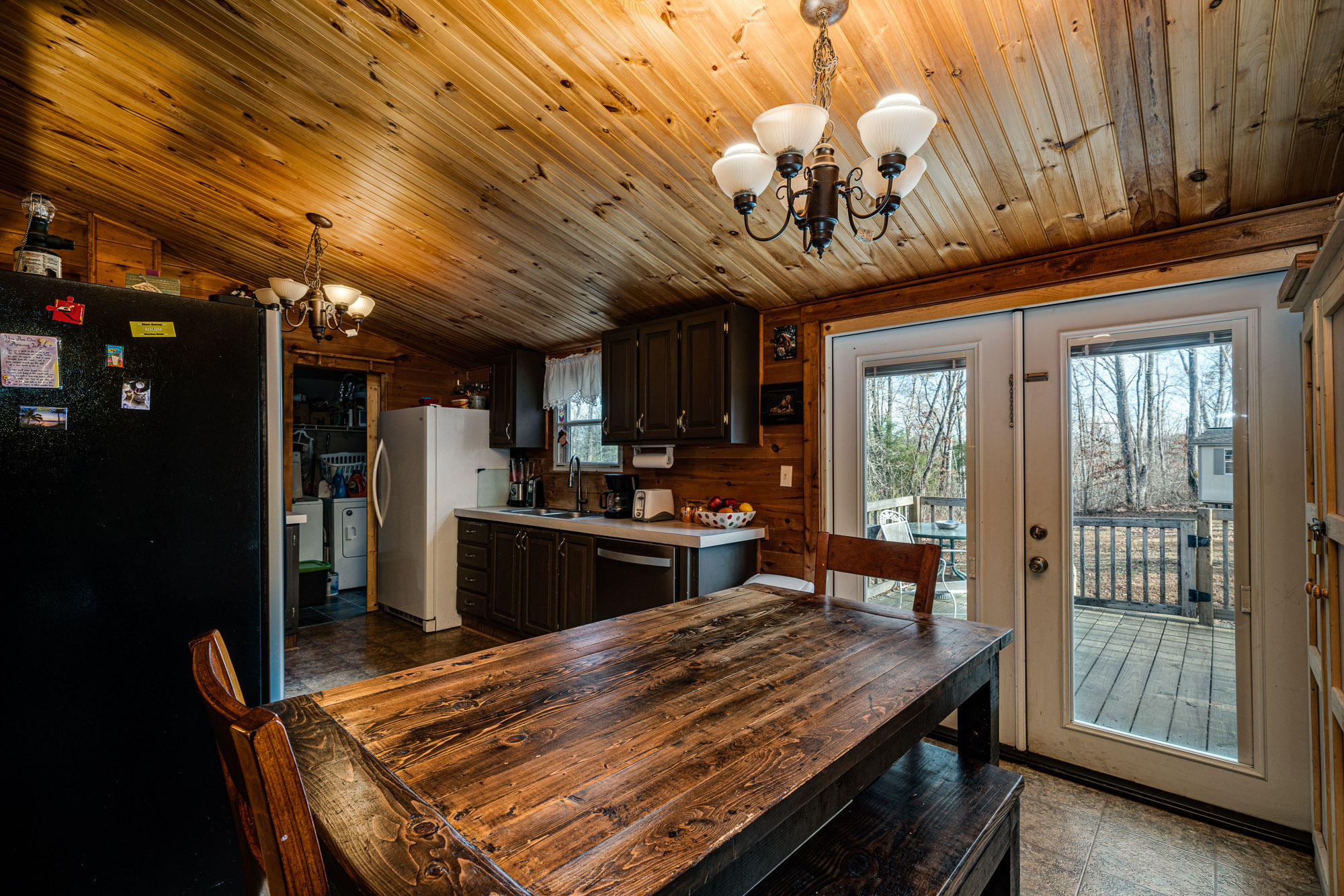 674 Carter Town Road Crossville, TN 38571 - Photo 13 of 37 Kitchen dining-1