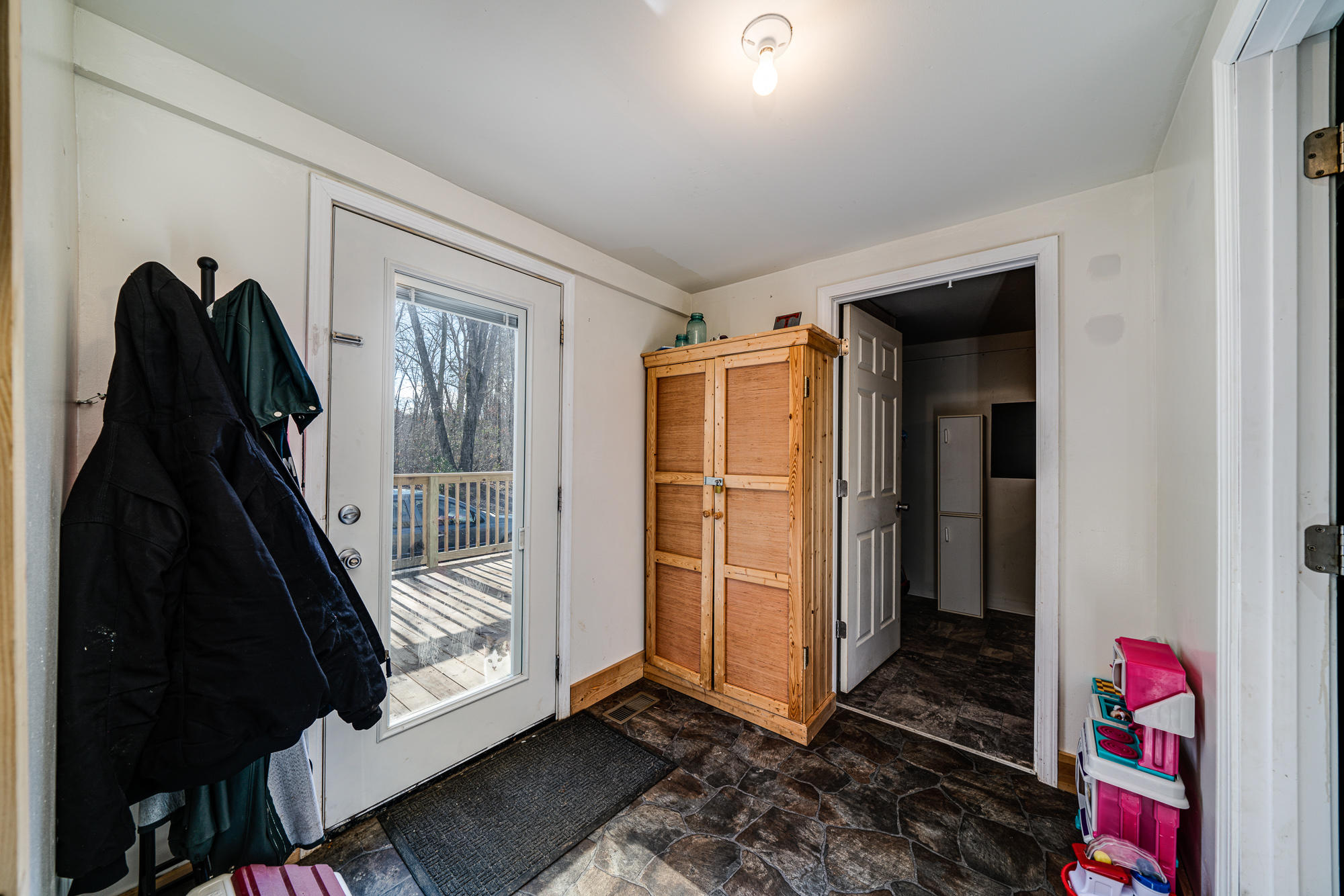 674 Carter Town Road Crossville, TN 38571 - Photo 18 of 37 Mud Room-1