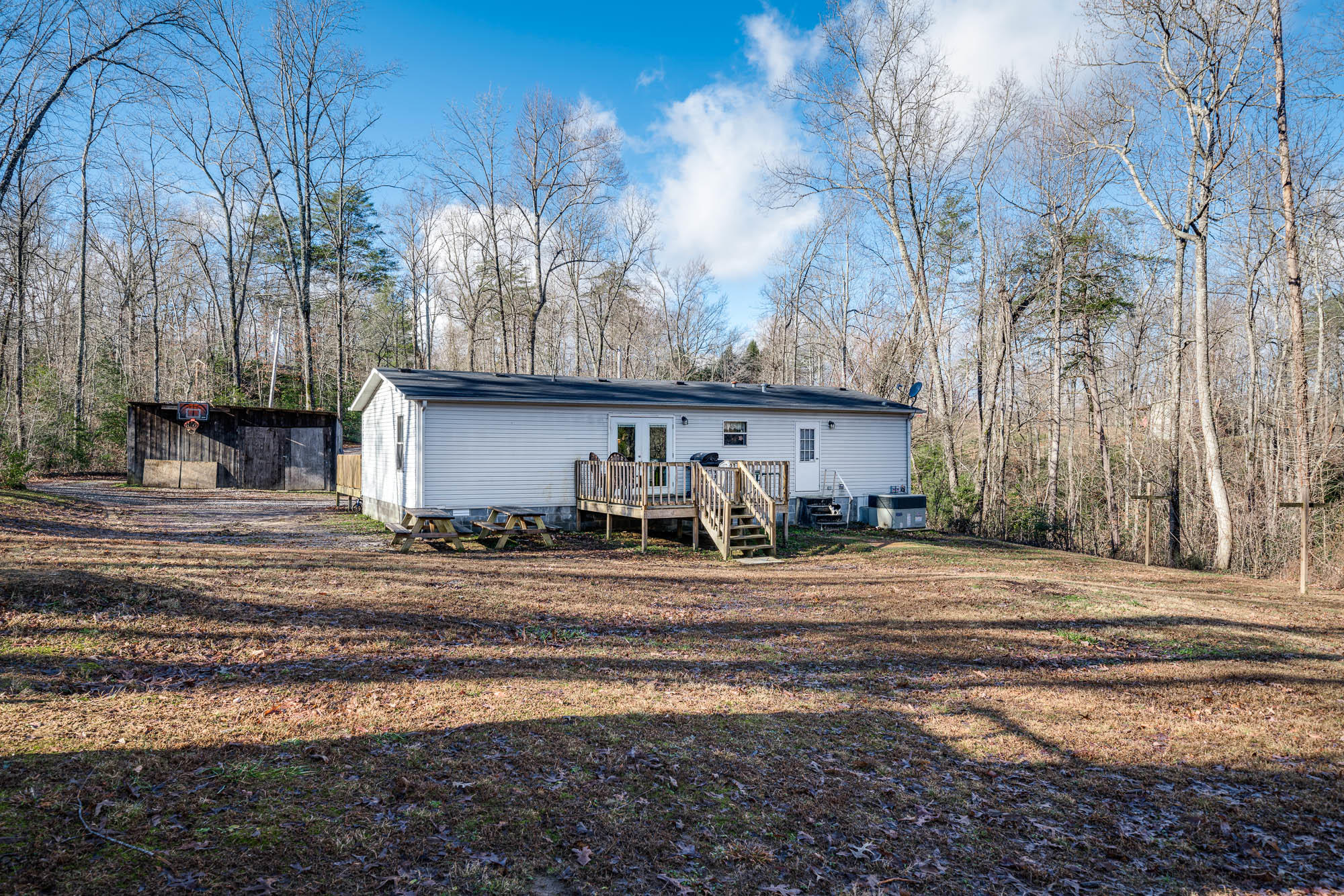 674 Carter Town Road Crossville, TN 38571 - Photo 3 of 37 Exteriors-10