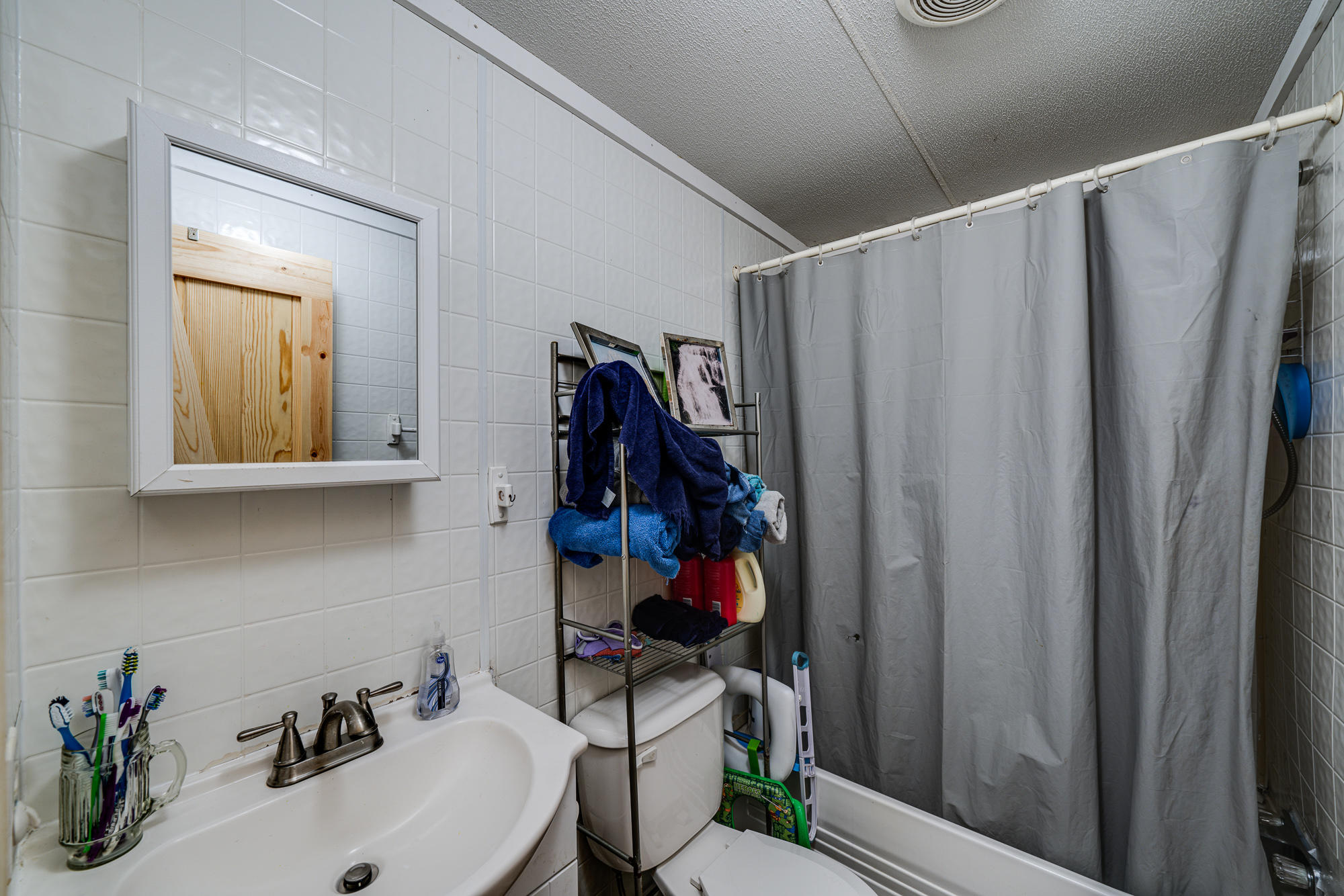 674 Carter Town Road Crossville, TN 38571 - Photo 25 of 37 Bathroom-1