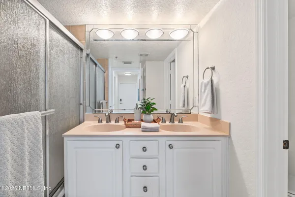 $2,200 | 108 A Laguna Villa Boulevard, Unit D22, Jacksonville Beach, FL 32250