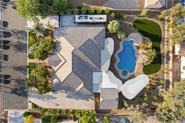 $1,498,800 | 7840 Thunder Echo Street, Las Vegas, NV 89131