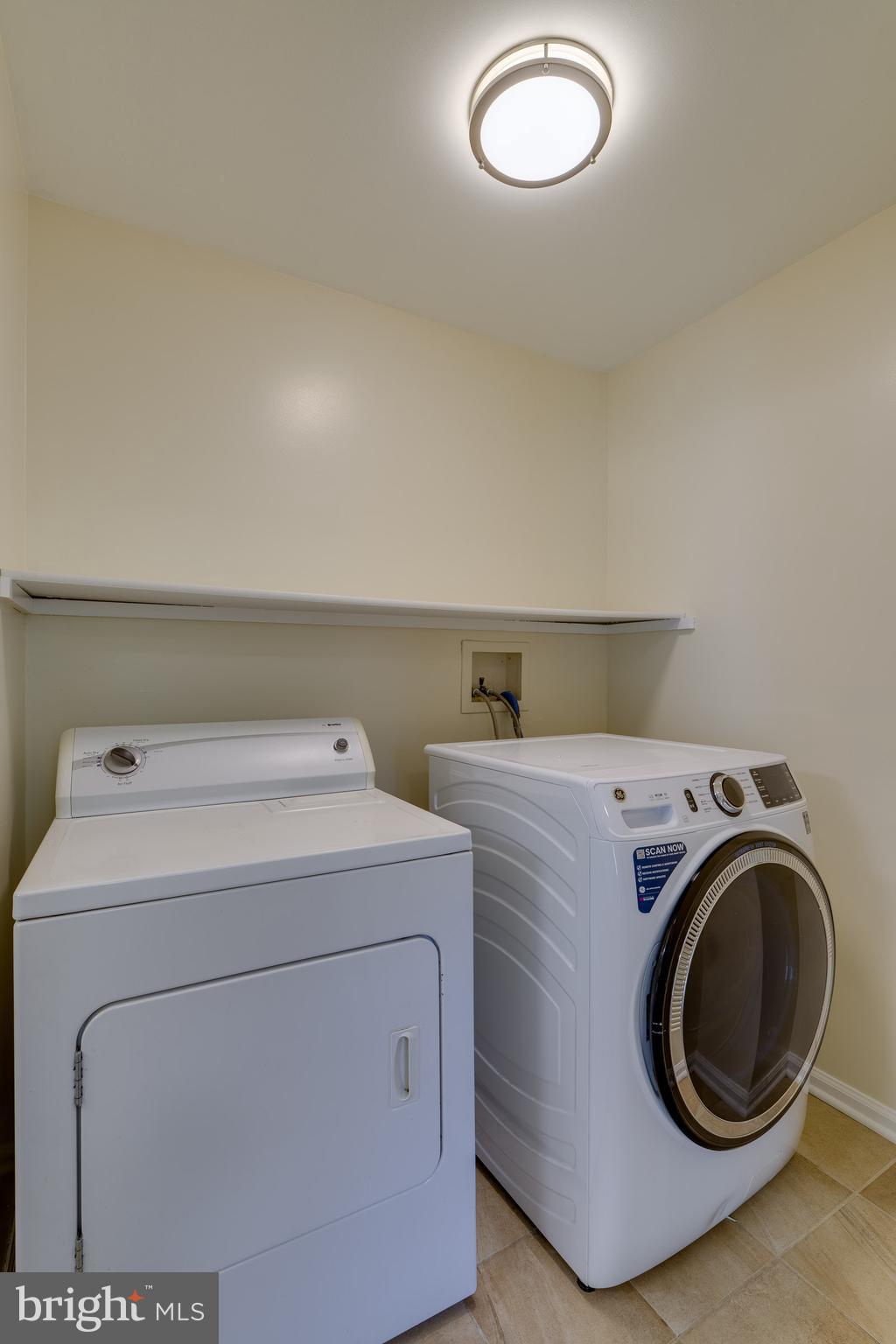 25 Tupelo Street Lititz, PA 17543 - Photo 14 of 20 a utility room with dryer and washer