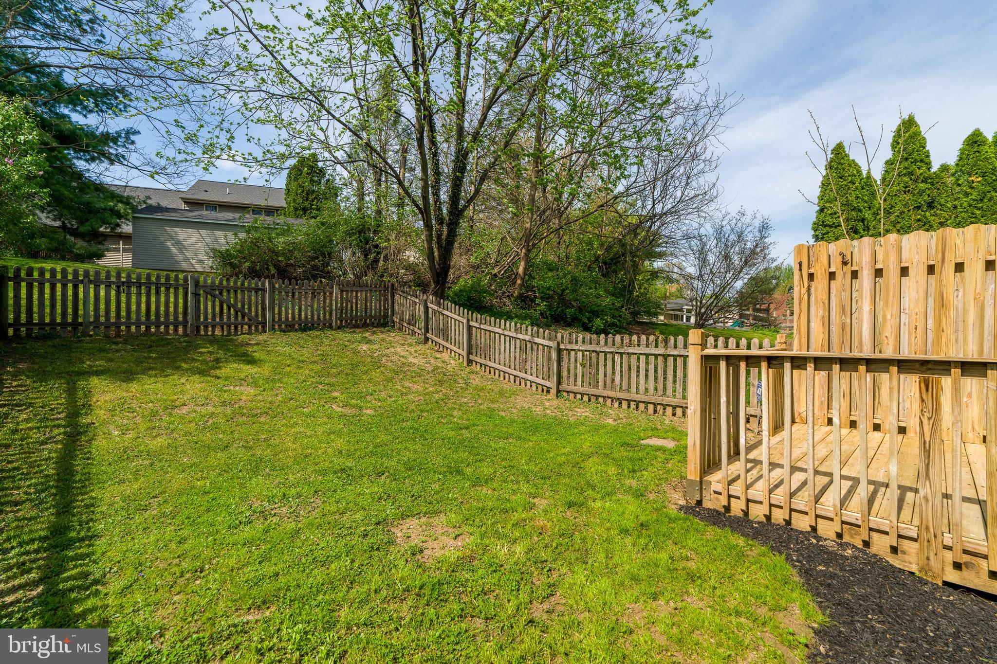 25 Tupelo Street Lititz, PA 17543 - Photo 4 of 20 a view of a garden