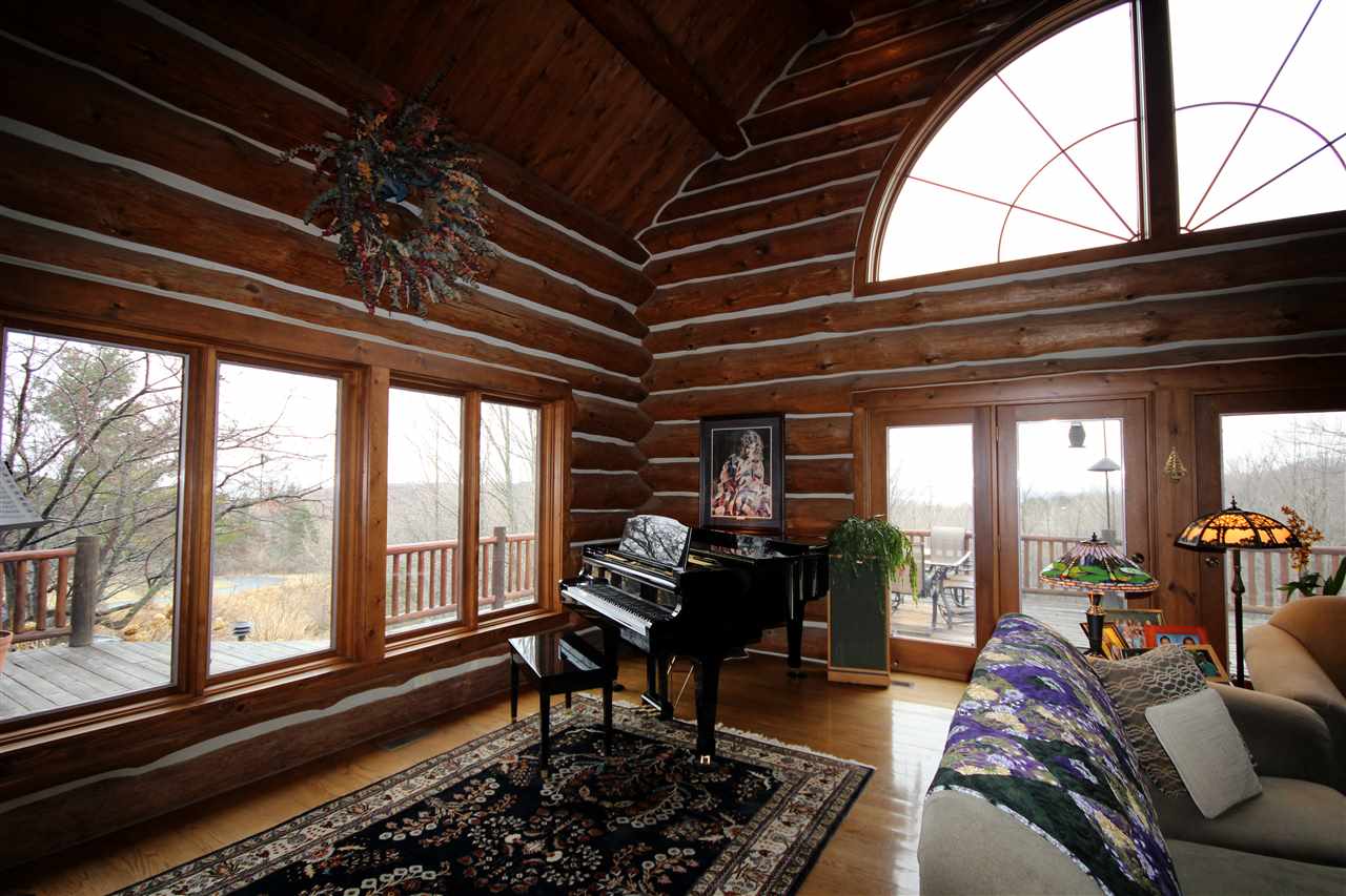 9976 East Grandview Road Traverse City, MI 49684 - Photo 8 of 60 1837755-7.JPG