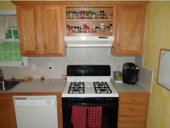 35 Kenyon Road Hartford, VT 05001 - Photo 2 of 28 Gallery Image 2
