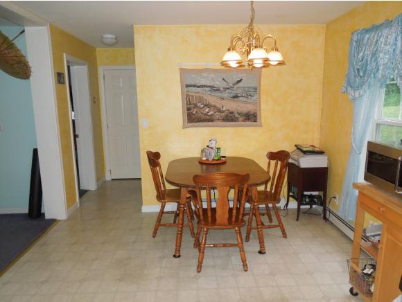 35 Kenyon Road Hartford, VT 05001 - Photo 4 of 28 Gallery Image 4