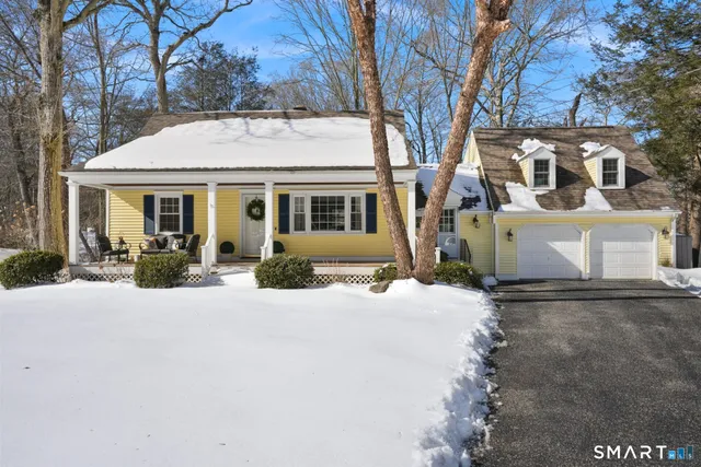 $815,000 | 175 Winnepoge Drive, Fairfield, CT 06825