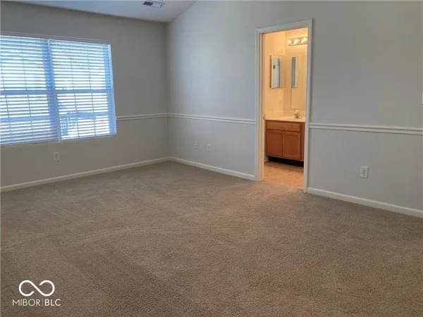 $2,000 | 3981 Eldor Flower Drive, Zionsville, IN 46077