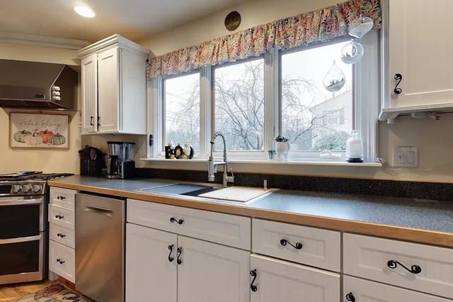 $599,000 | 31 Heald Street, Pepperell, MA 01463