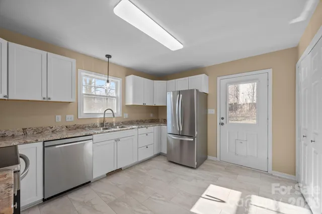 $449,900 | 25 Byrd Road, Black Mountain, NC 28711