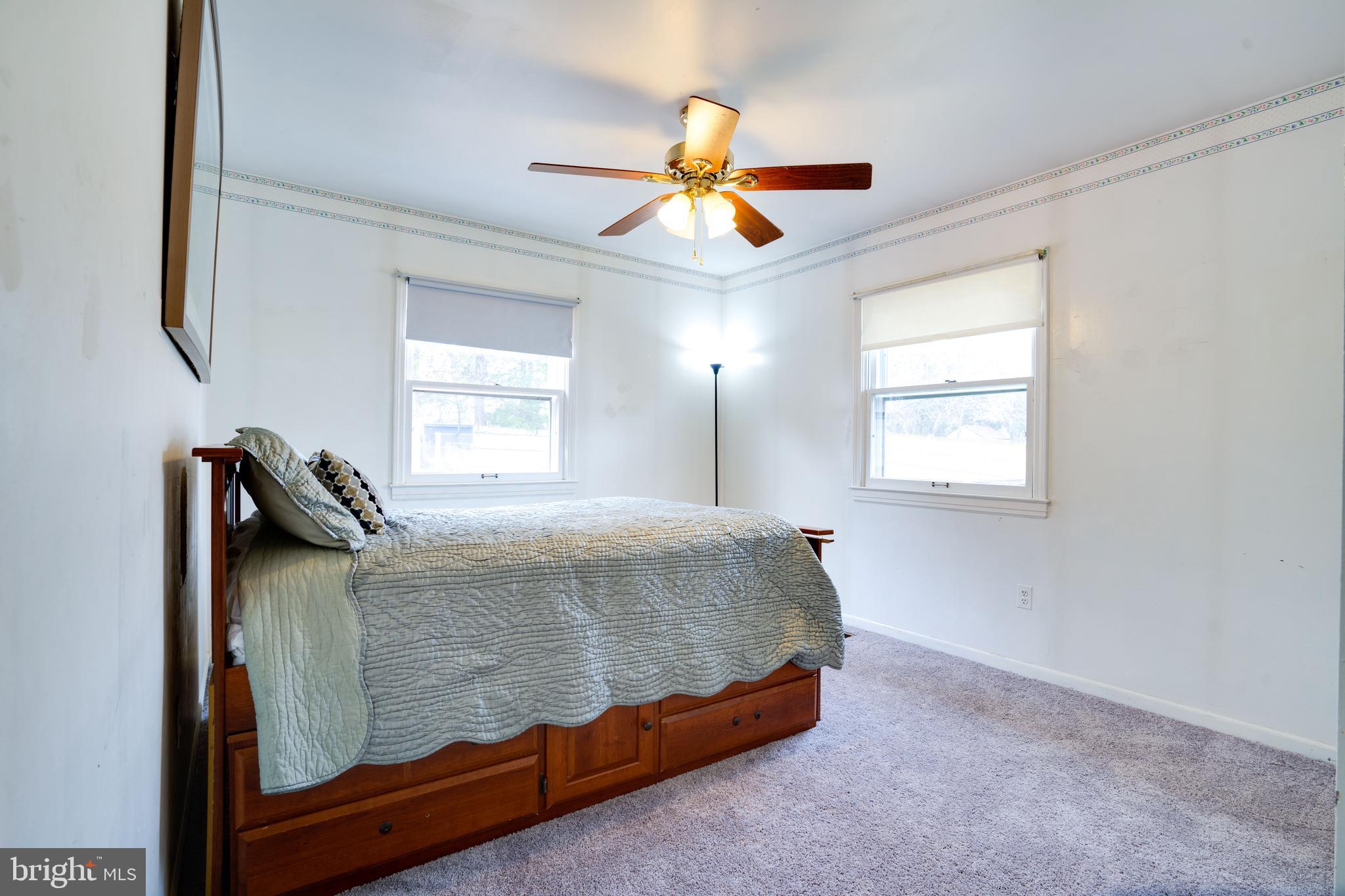 705 North York Road Sterling, VA 20164 - Photo 17 of 30 3rd Bedroom