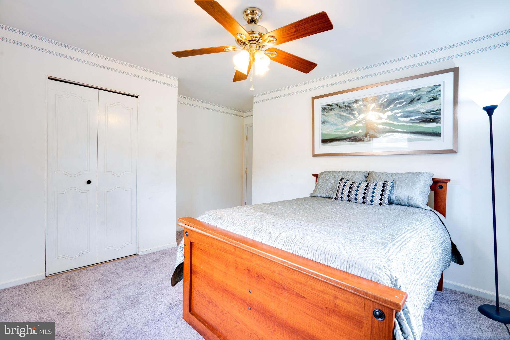 705 North York Road Sterling, VA 20164 - Photo 18 of 30 3rd Bedroom