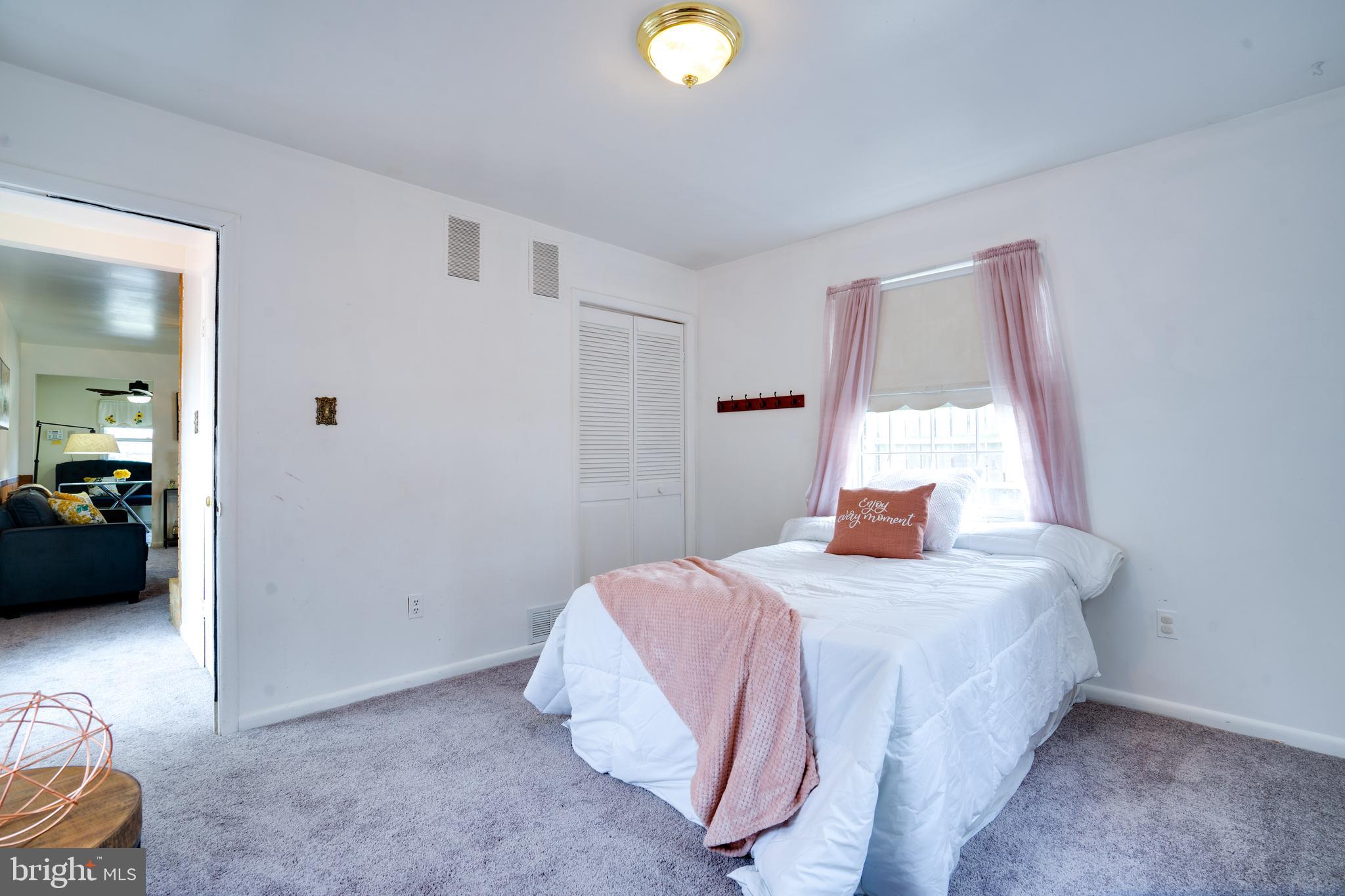 705 North York Road Sterling, VA 20164 - Photo 21 of 30 4th Bedroom