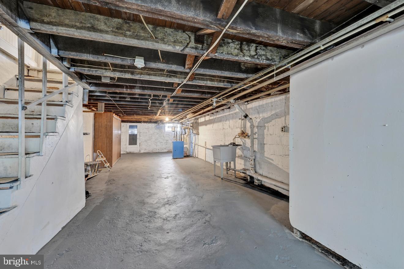 404 Cornwall Street Baltimore, MD 21224 - Photo 13 of 14