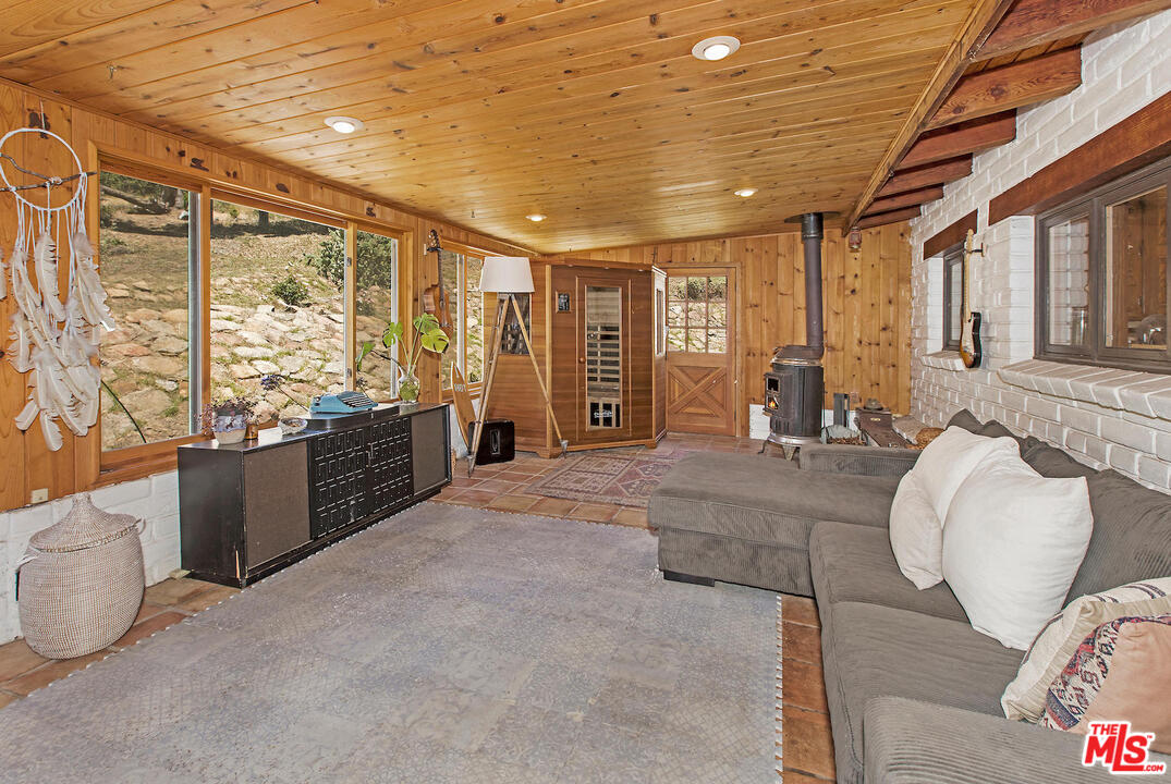 2125 Refugio Road Goleta, CA 93117 - Photo 17 of 22 Gallery Image 17