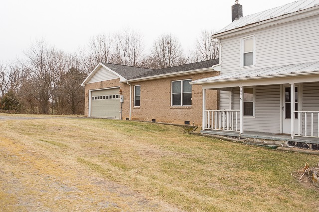 2001 Spitzer Road Broadway, VA 22815 - Photo 32 of 38 a view of a house with a backyard
