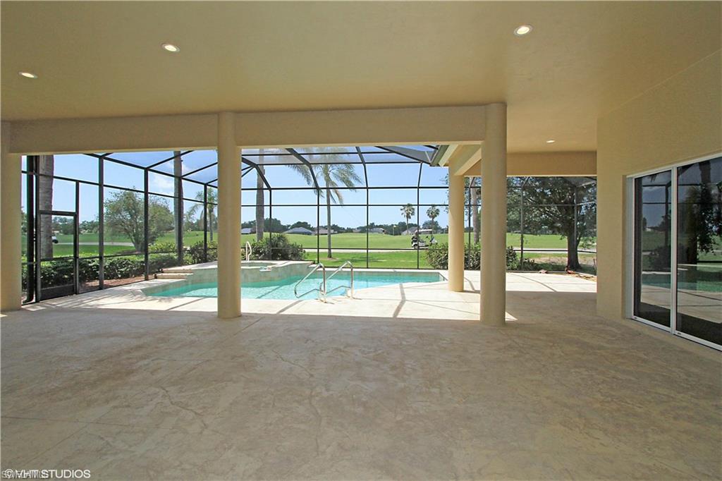464 Terracina Way Naples, FL 34119 - Photo 25 of 35 Spacious covered area on the lanai!