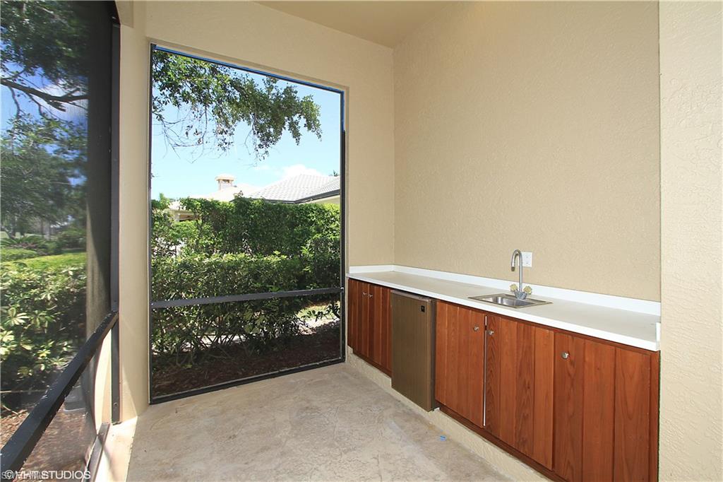 464 Terracina Way Naples, FL 34119 - Photo 28 of 35 Outdoor kitchen