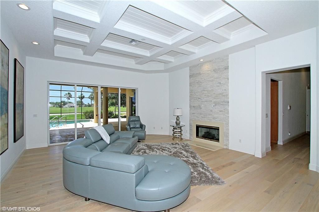 464 Terracina Way Naples, FL 34119 - Photo 8 of 35 Views from almost every room of the house!