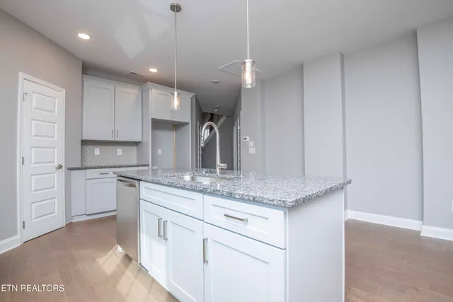 $579,900 | 6704 Orange Petal Lane, Knoxville, TN 37931