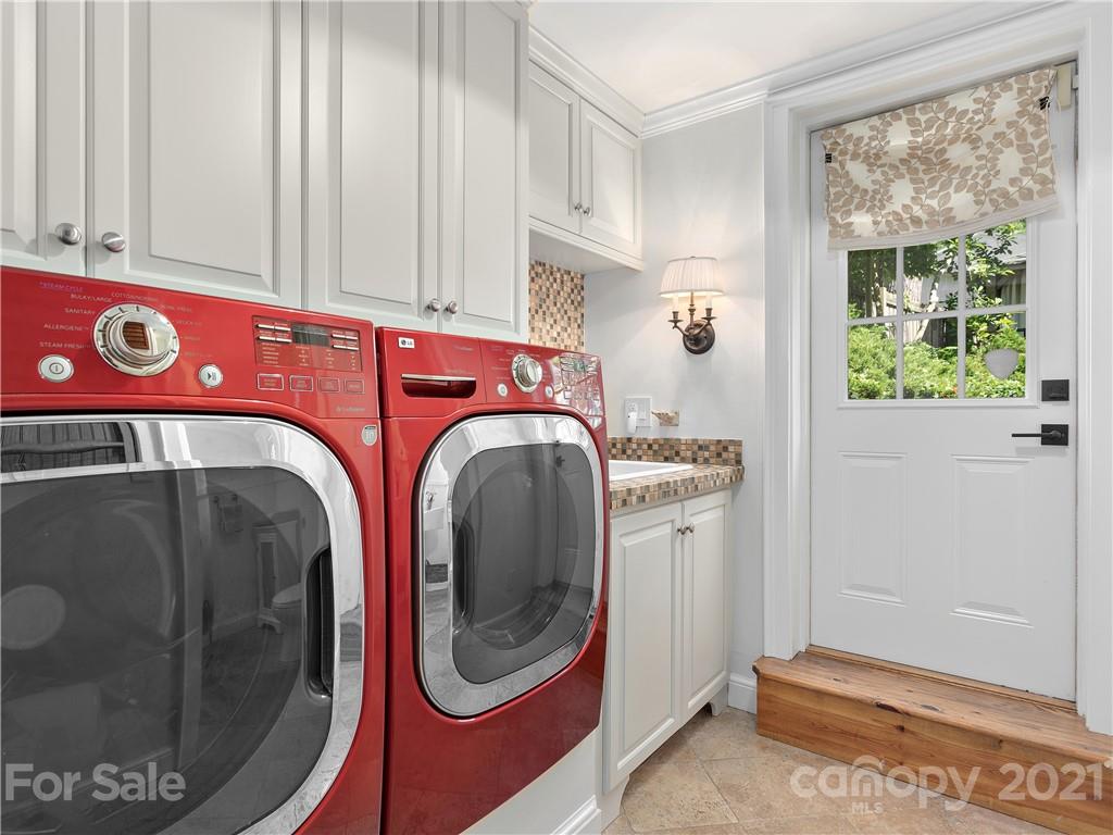 89 Edgemont Road Asheville, NC 28801 - Photo 11 of 30 Gallery Image 11