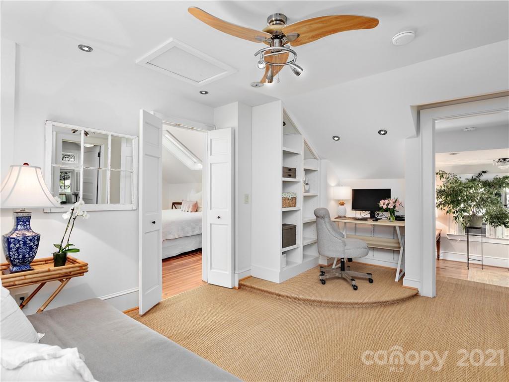 89 Edgemont Road Asheville, NC 28801 - Photo 13 of 30 Gallery Image 13