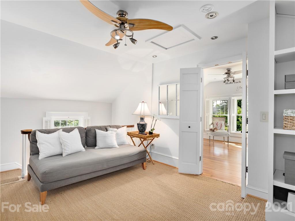 89 Edgemont Road Asheville, NC 28801 - Photo 14 of 30 Gallery Image 14