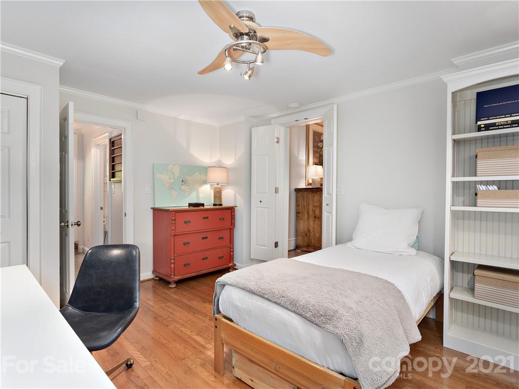 89 Edgemont Road Asheville, NC 28801 - Photo 9 of 30 Gallery Image 9