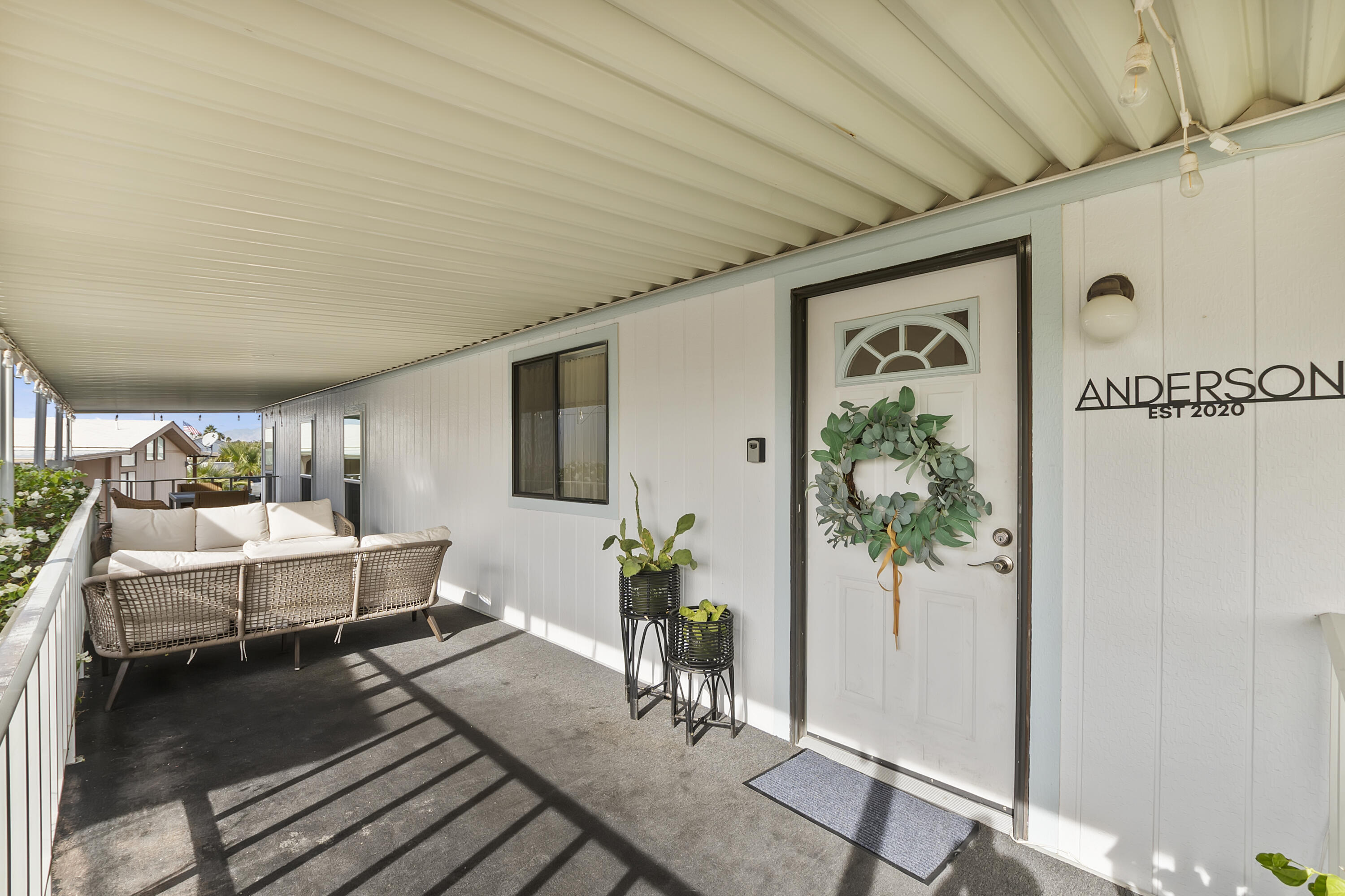 74711 Dillon Road, Unit 545 Desert Hot Springs, CA 92241 - Photo 5 of 42 a living room with furniture