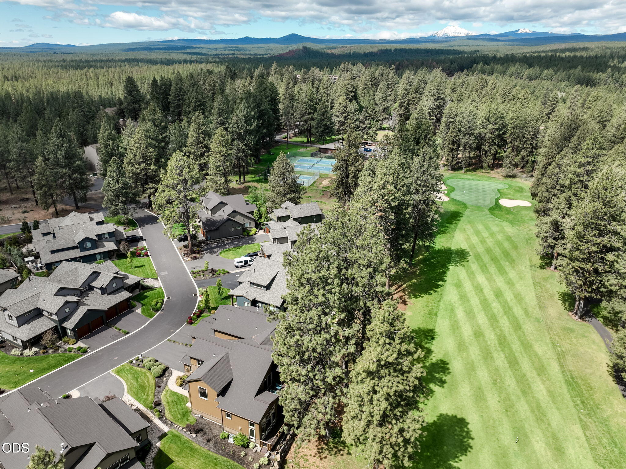 60454 Kangaroo Loop Bend, OR 97702 - Photo 49 of 58 15-web-or-mls-60454 Kangaroo Loop-15
