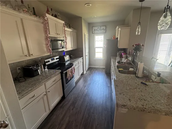 $2,800 | 2834 Papa Bear Drive, College Station, TX 77845