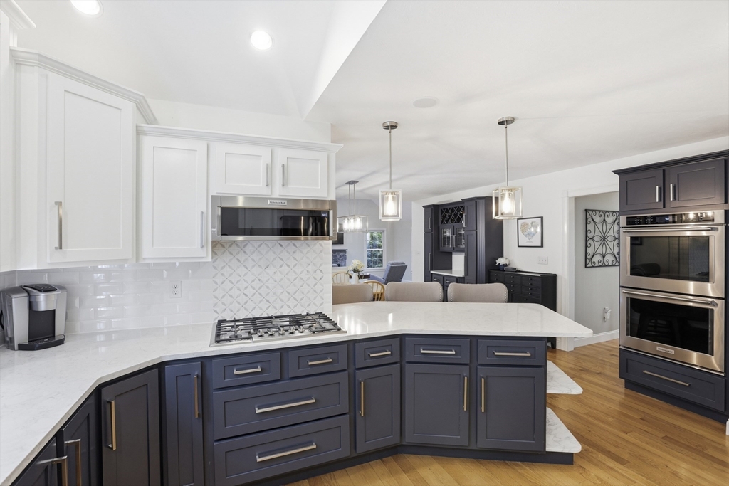 3 Stable Way Medway, MA 02053 - Photo 9 of 36