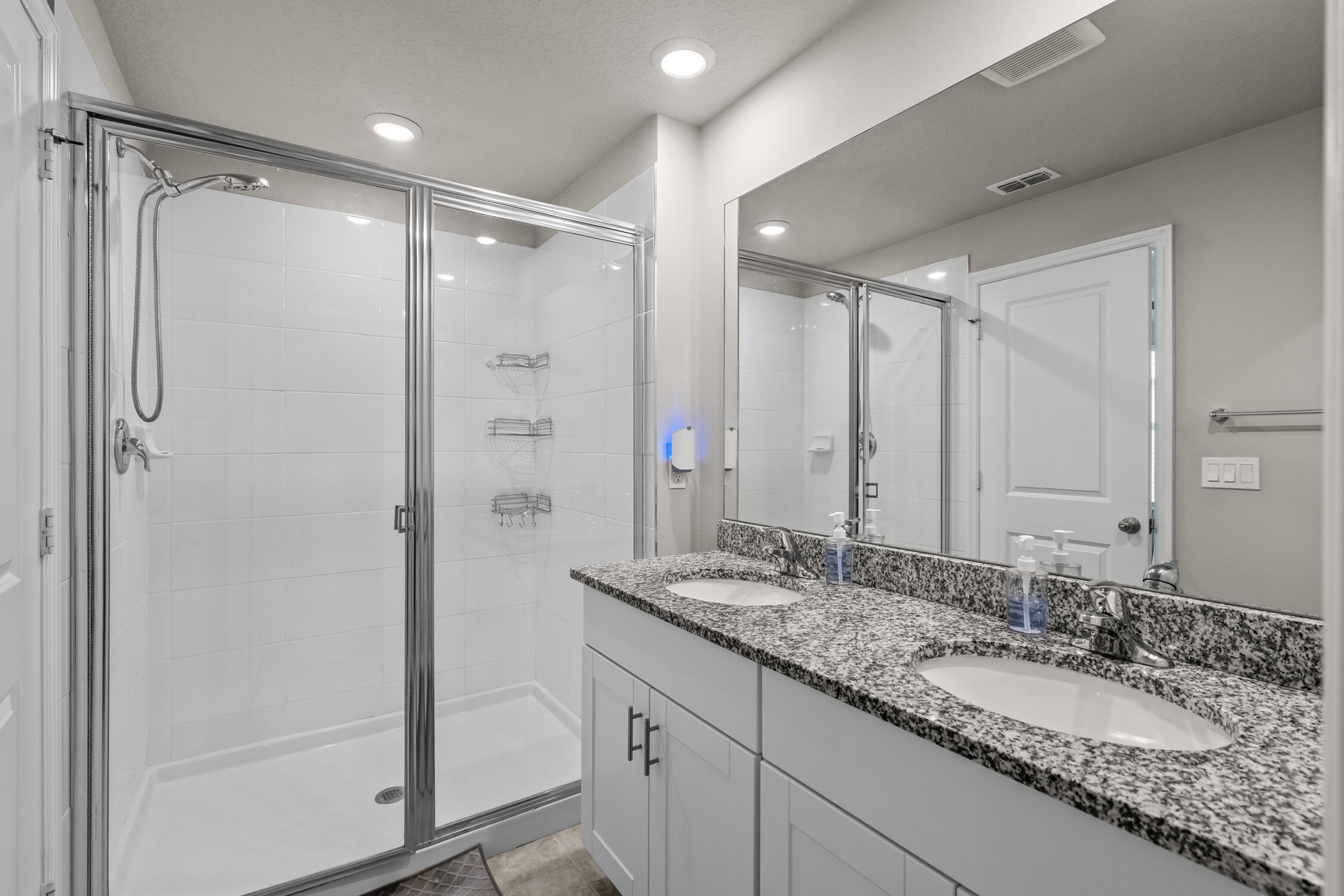 3522 Joshua Tree Street Palm Springs, FL 33461 - Photo 14 of 32 DSC04414