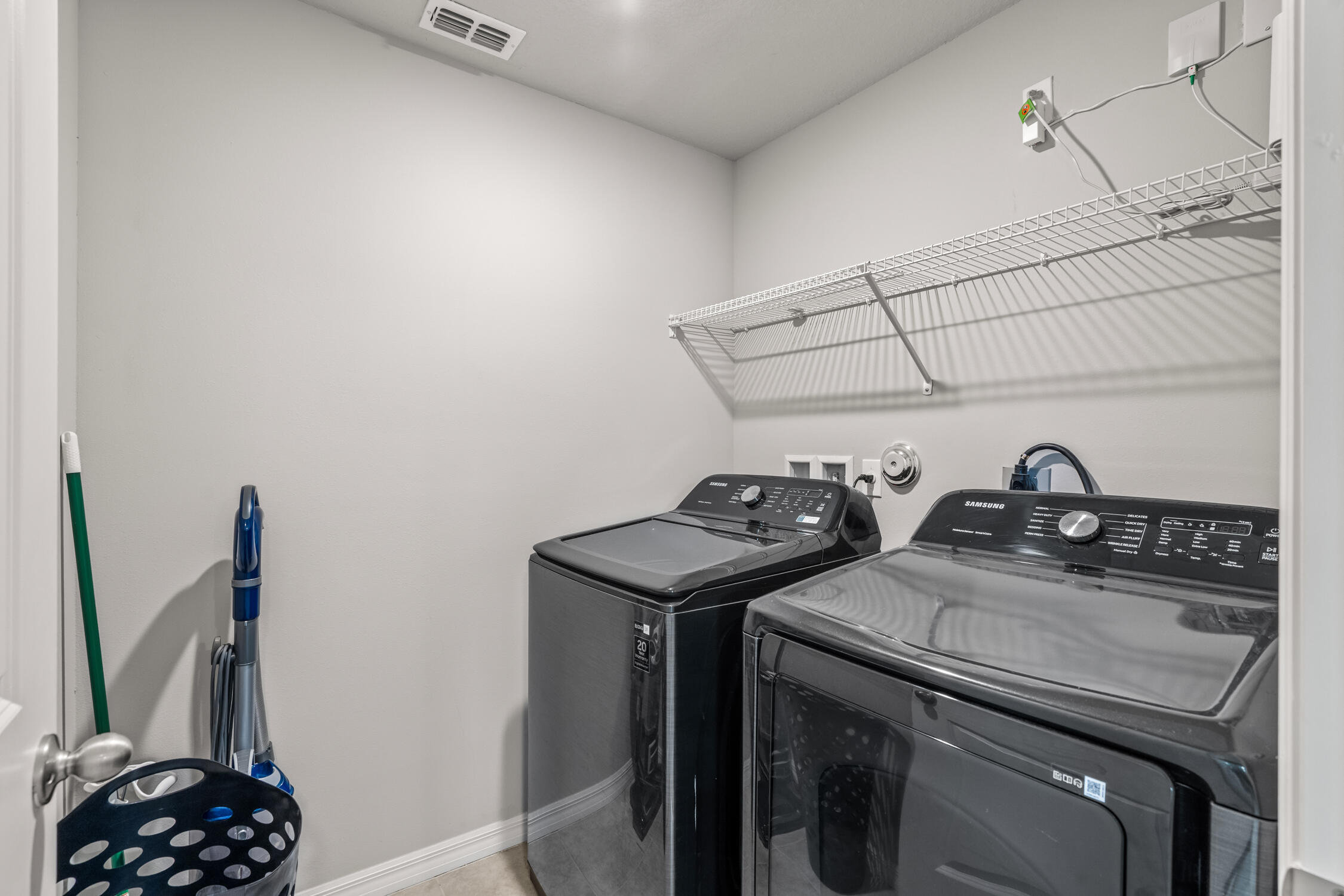3522 Joshua Tree Street Palm Springs, FL 33461 - Photo 18 of 32 DSC04402