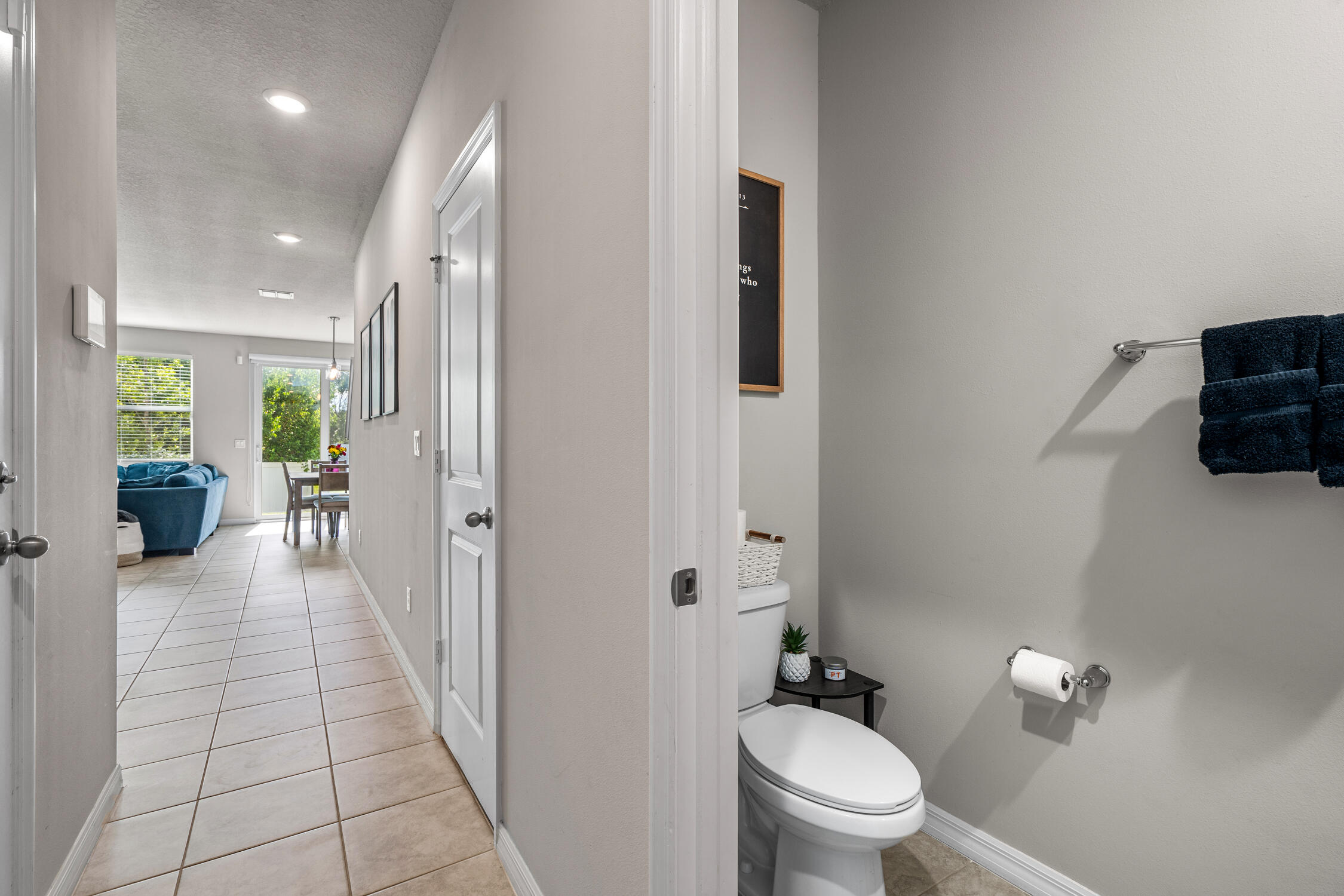 3522 Joshua Tree Street Palm Springs, FL 33461 - Photo 10 of 32 DSC04372