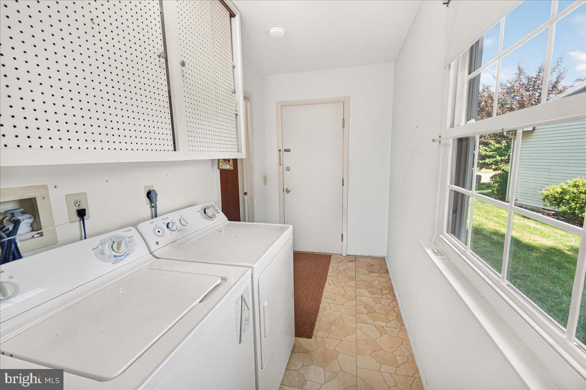 7047 Catalpa Road Frederick, MD 21703 - Photo 21 of 118