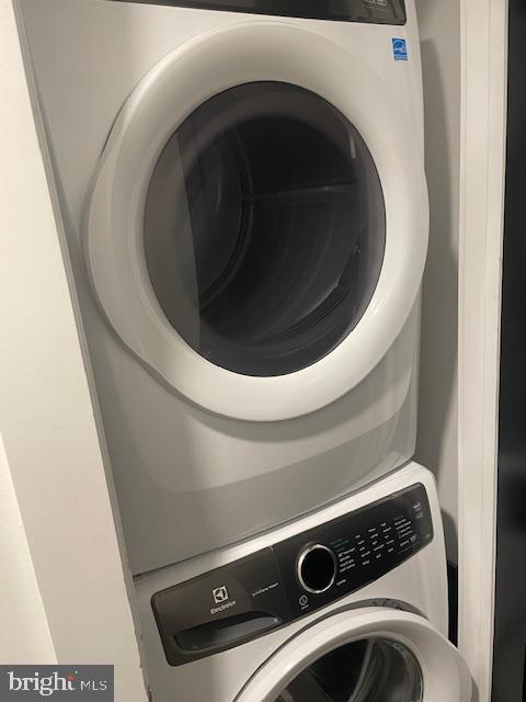 724 Taylor Street Northwest, Unit 1 Washington, DC 20011 - Photo 26 of 36 a close up view of washer and dryer