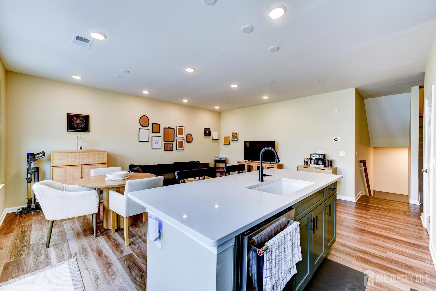 1005 Station Road Somerville, NJ 08876 - Photo 23 of 48