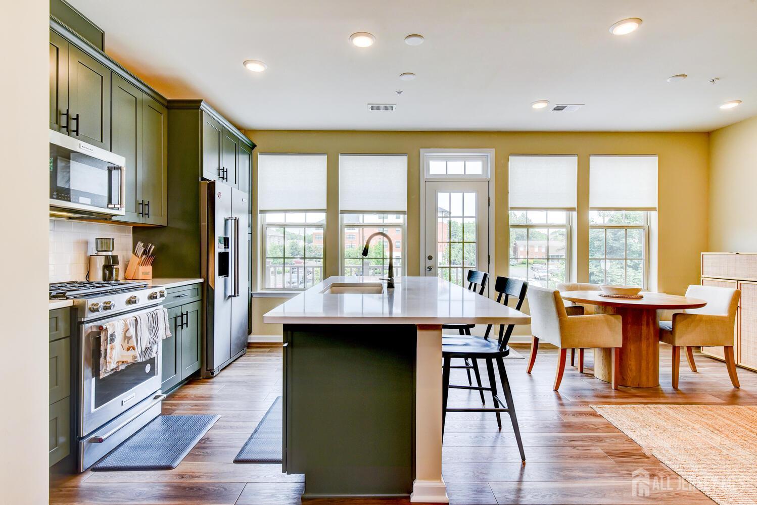 1005 Station Road Somerville, NJ 08876 - Photo 5 of 48