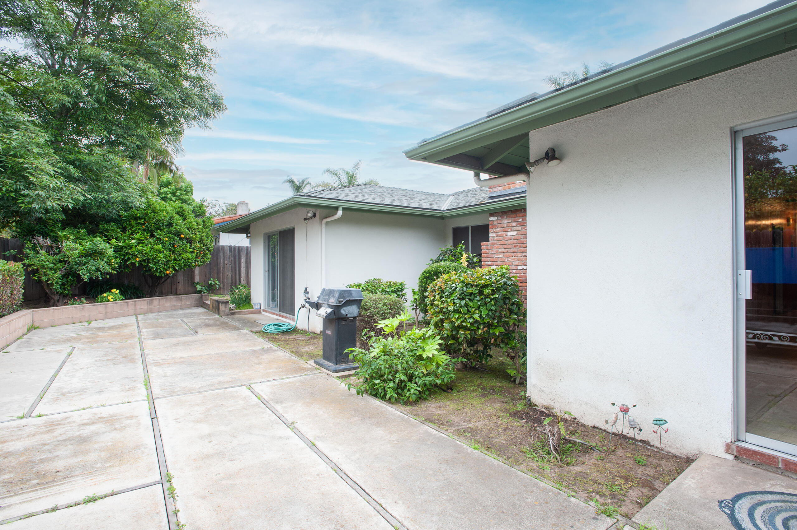 5438 Cameo Road Carpinteria, CA 93013 - Photo 17 of 18 Backyard