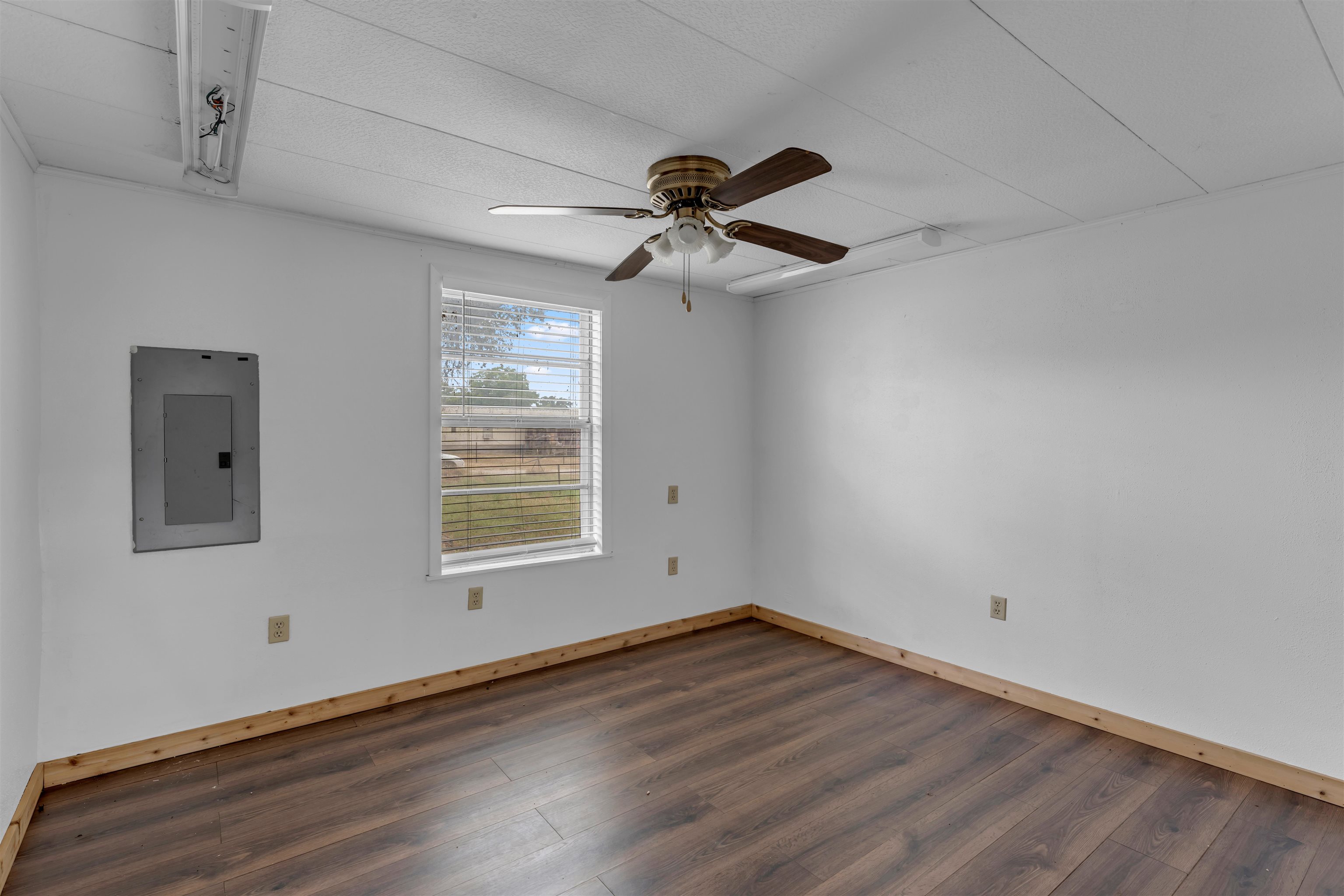 205 Beaver Tow, TX 78672 - Photo 12 of 19