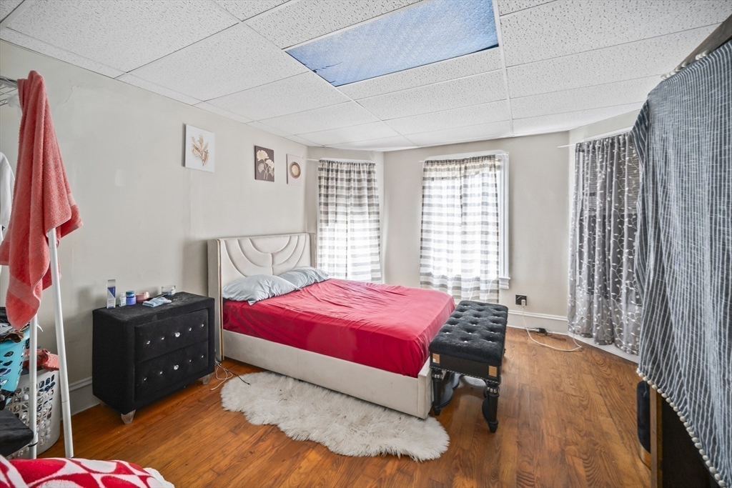 82 Snell Street Fall River, MA 02721 - Photo 10 of 20