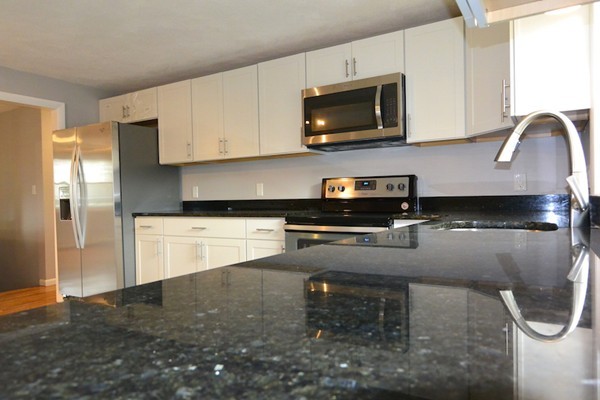 38 Burnett Road Revere, MA 02151 - Photo 4 of 28 Gallery Image 4