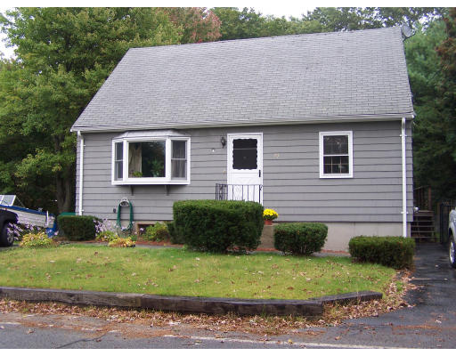 79 Old Andover Road North Reading, MA 01864 - Photo 1 of 6 Gallery Image 1